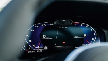 Alpina B3 Touring - dials
