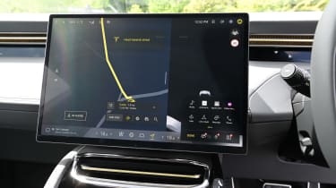 Lotus Eletre - sat-nav