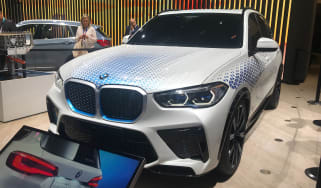 BMW i Hydrogen NEXT - Frankfurt front