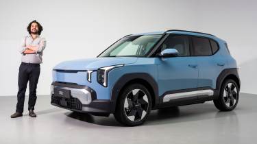 Jordan Katsianis and the Kkia EV2