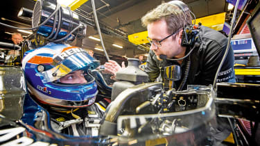 F1 season preview 2016 - Renault garage