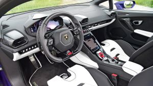 Lamborghini%20Huracan%20EVO%20RWD-13.jpg