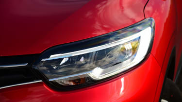 Renault Kadjar - front light detail