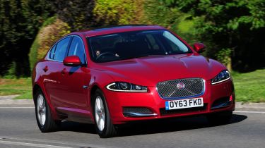 Jaguar XF front tracking