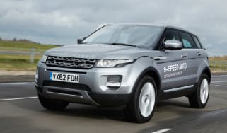 Range Rover Evoque nine-speed front tracking