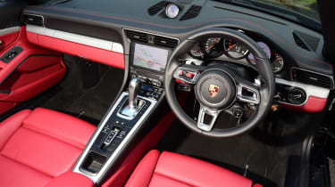 Porsche 911 Turbo Cabriolet 2016 - interior