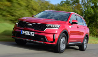 Kia Sorento - front driving