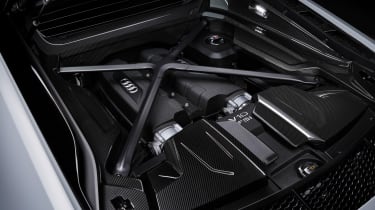 Audi R8 V10 GT RWD - engine