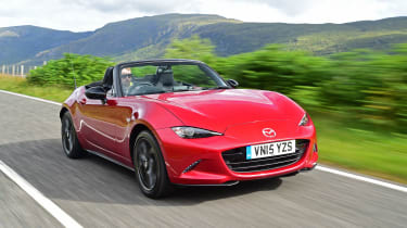 Mazda MX-5 - front tracking