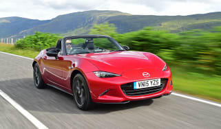 Mazda MX-5 - front tracking