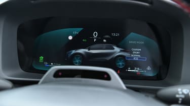 Toyota C-HR - driver's display