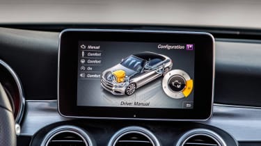 Mercedes C-Class Cabriolet - screen