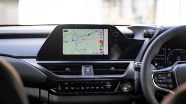Lexus UX 350h+ F-Sport - infotainment screen