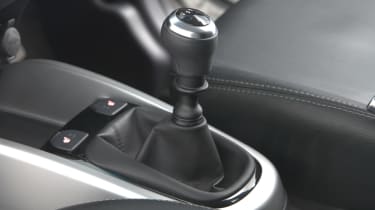 Kia Soul gear stick