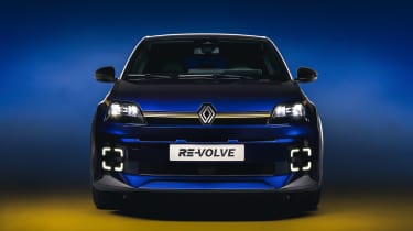 Renault 5 Bleu d’Or - full front