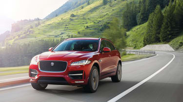 Jaguar F-Pace red - front tracking