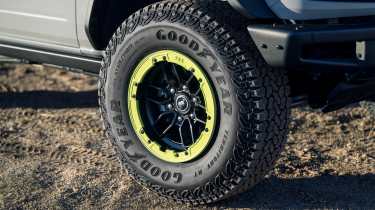 Ford Bronco RTR - wheel