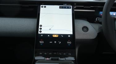 Citroen C5 Aircross - infotainment screen