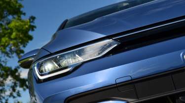 Volkswagen Golf facelift 2024 UK - front light