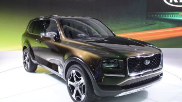 Kia Telluride - front quarter show 2