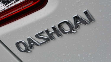 Nissan Qashqai badge