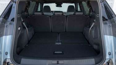 Peugeot E-5008 - third row seats down