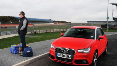 Audi A1 header