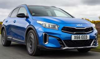 Updated Kia XCeed - dynamic front 3/4