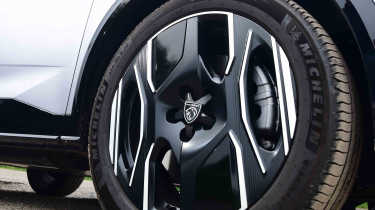 Peugeot E-3008 - alloy wheel detail