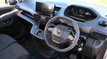 Peugeot E-Partner - dashboard