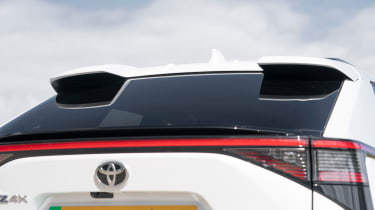Toyota bZ4X vs Volkswagen ID.4 vs Hyundai Ioniq 5: Toyota bZ4X taillights