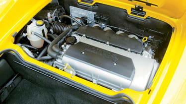 Lotus Elise 111R engine