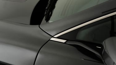 Aston Martin Vantage (used) - paint detail