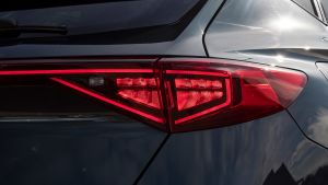 Cupra Formentor e-Hybrid - rear light