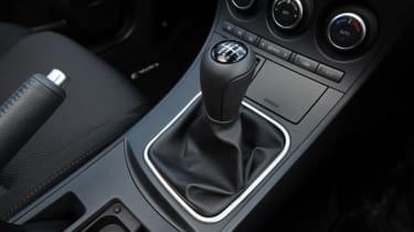 Mazda 3 gear lever