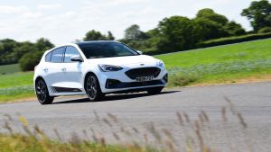 Ford%20Focus%20ST%20Mountune%20m330%202020-6.jpg