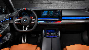 BMW M5 - dash