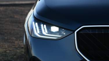 BMW X3 - front headlight 