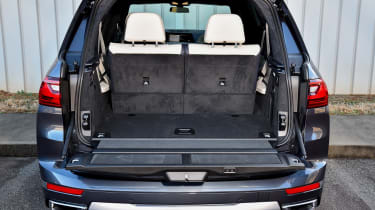 BMW X7 - boot