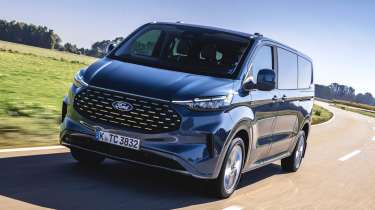 Ford Tourneo Custom - front