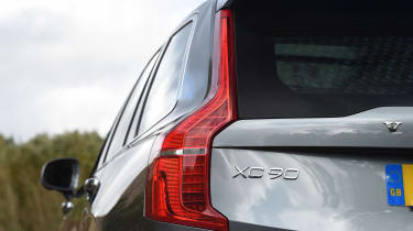 Volvo XC90 T8 - rear light