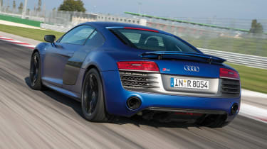 Audi R8 V10 Plus rear tracking