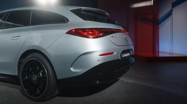 Mercedes CLA Shooting Brake - rear profile