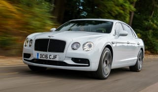 Bentley Flying Spur V8 S - front action