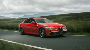 Alfa%20Romeo%20Giulia%20Quadrifoglio%202020%20-4.jpg