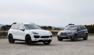 Porsche Cayenne S Diesel vs BMW X5 M50d