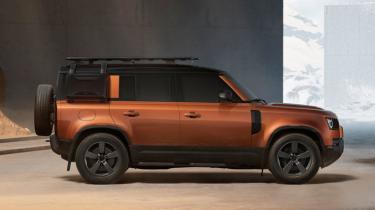 Land Rover Defender facelift - side