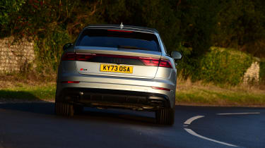 Audi Q8 - rear cornering