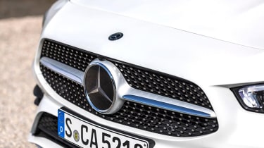 Mercedes CLA - grille