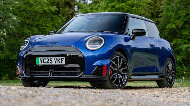 MINI JCW Electric - front static